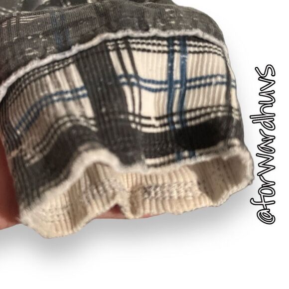 Reversible Billabong Full Zip Hoodie - Size Estimate: Small - Picture 7 of 14